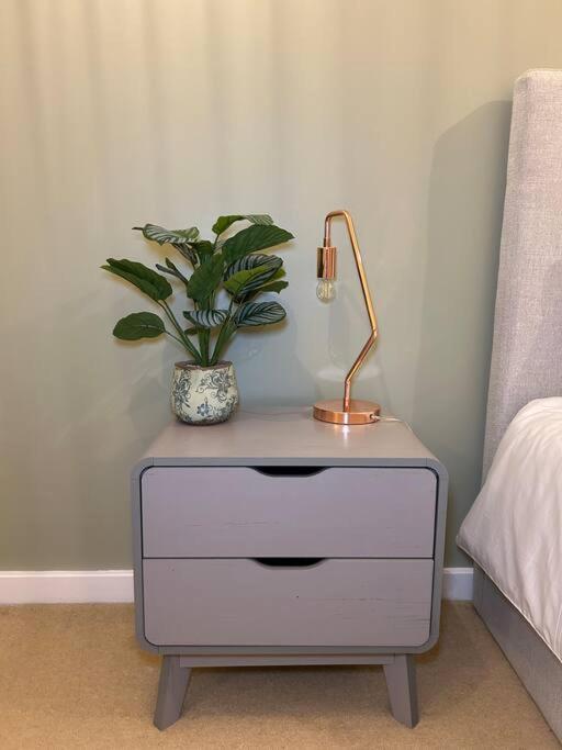 Central Birmingham City Apartment -Smart Tv - Free Parking Onsite Bagian luar foto