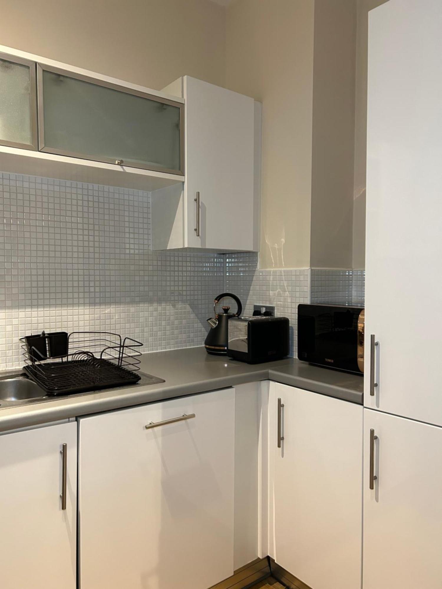 Central Birmingham City Apartment -Smart Tv - Free Parking Onsite Bagian luar foto